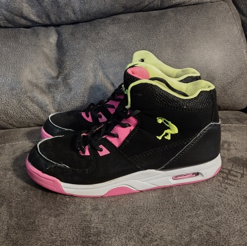 Shaq Girls High Top Tennis Shoes Pink Black Size 4